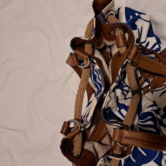 Michael Kors Floral Print Tote Bag - Picture 7 of 13